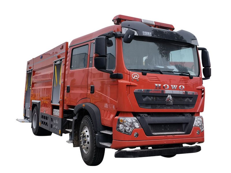 重汽豪沃7噸干粉水聯用消防車(國五)