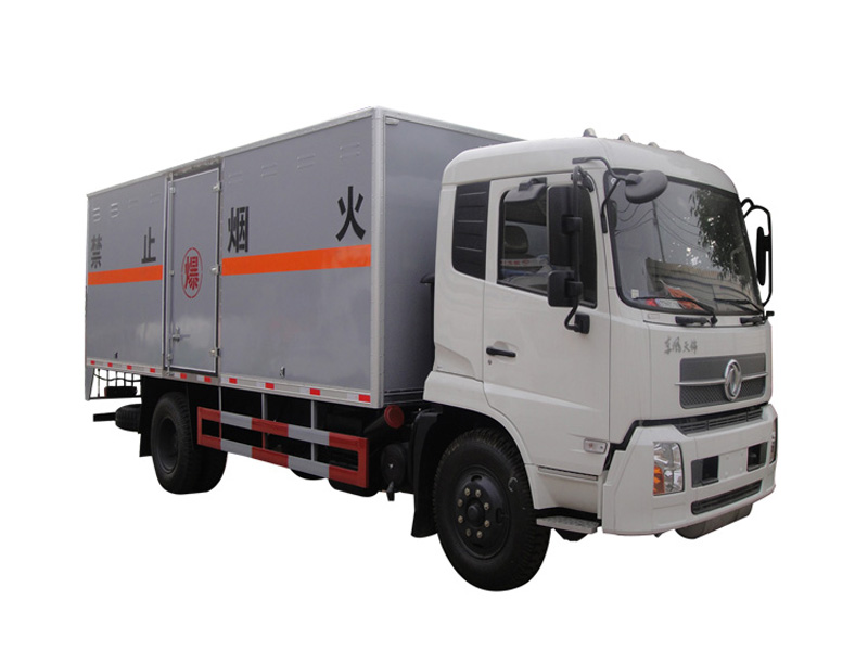 東風(fēng)天錦10噸腐蝕性物品廂式運輸車