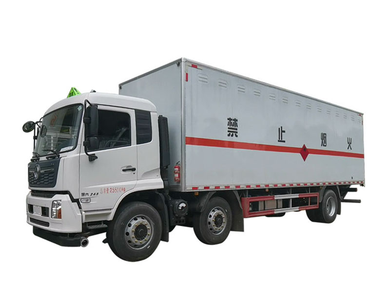 東風(fēng)天龍小三軸16噸腐蝕性物品廂式運輸車