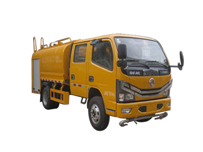 東風(fēng)雙排小型灑水車(chē)（3.5立方）
